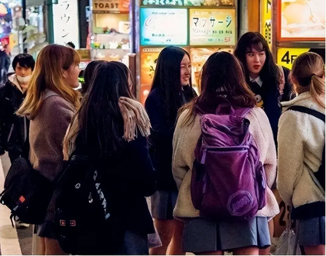 /posts/bagua-menggu-girl/images/v2-168036b30a097bb865dcc3e28c3cc8c6_1440w.jpg /posts/bagua-menggu-girl/images/v2-168036b30a097bb865dcc3e28c3cc8c6_1440w.jpg